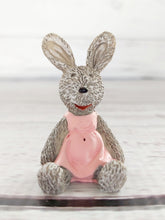 Load image into Gallery viewer, Cake topper: Bunny rabbit
