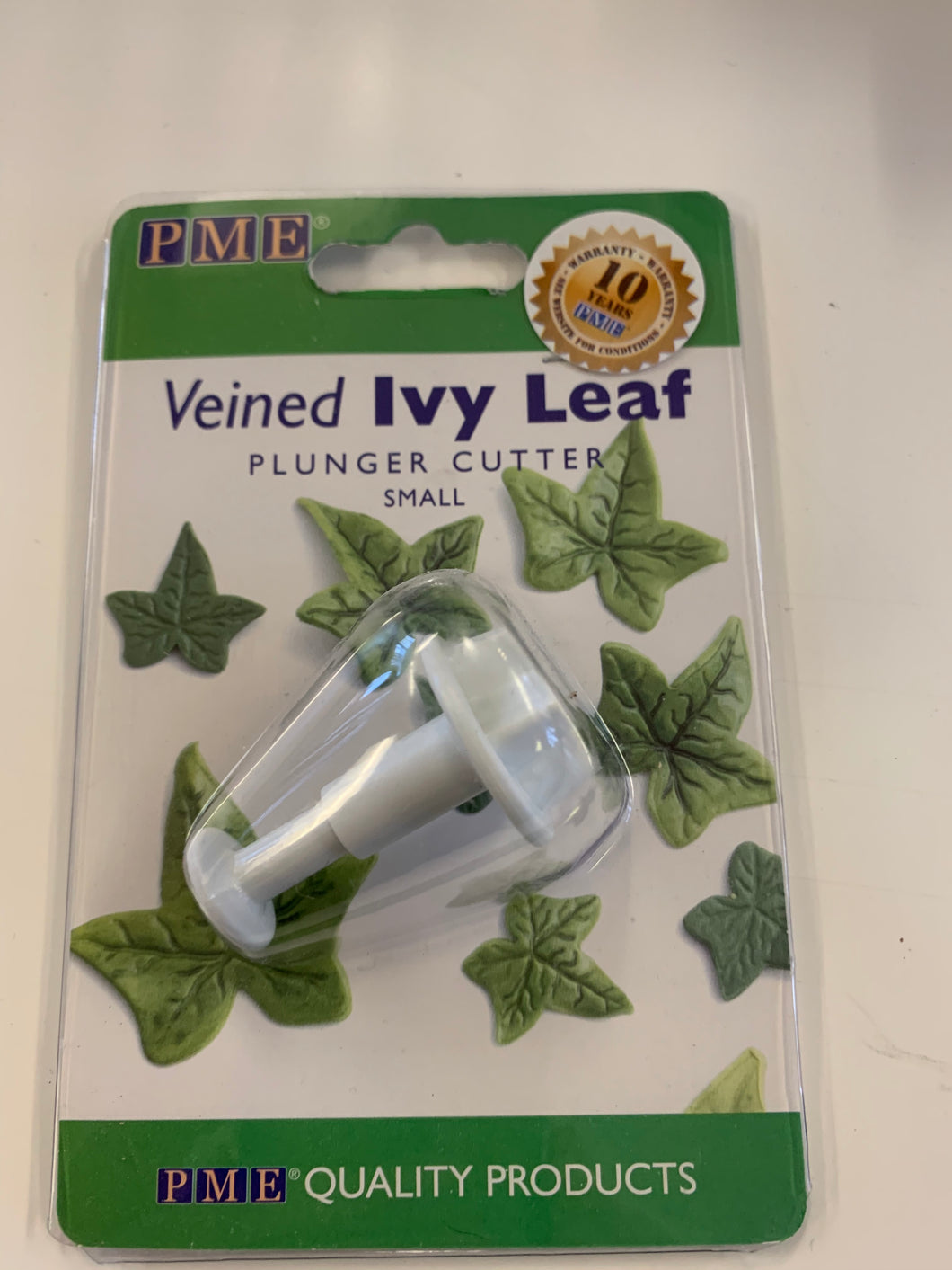 Cutter - Small Ivy Leaf Plunger