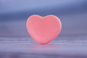 Edible Decorations - Pack of 6 pink sugar hearts