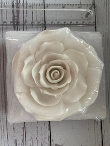 SF - XL White Sugar Rose